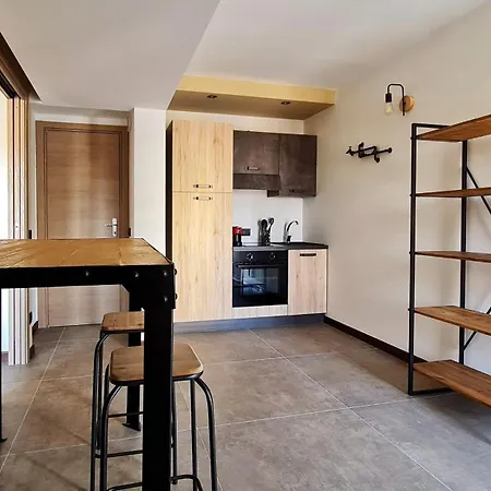 The Blue And Red Apartment